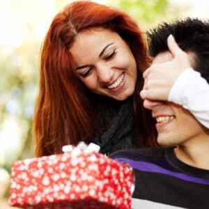 How to Choose a Perfect Gift for Him