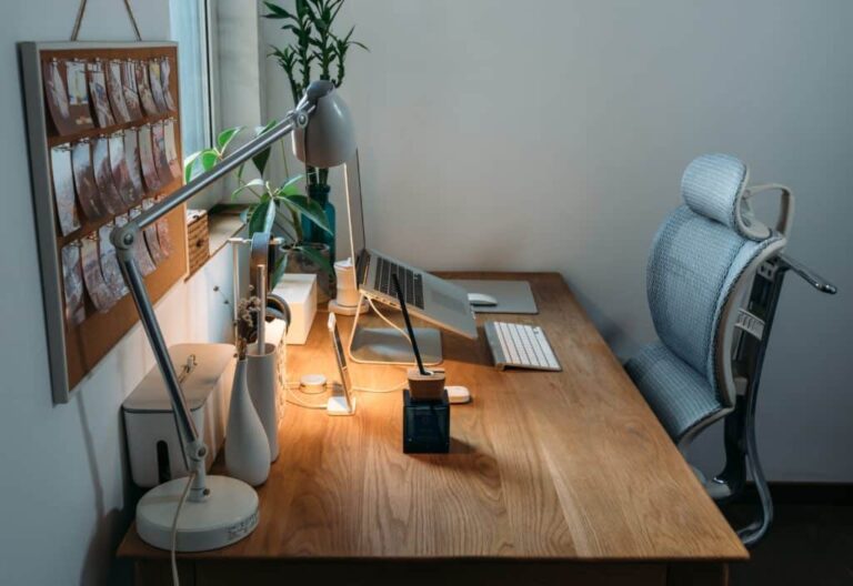 How to Choose the Right Chair for Your Home Office